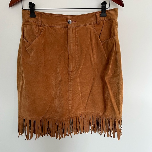 Lola Lorca Europe Fringed brown Suede-like Skirt - Picture 2 of 5